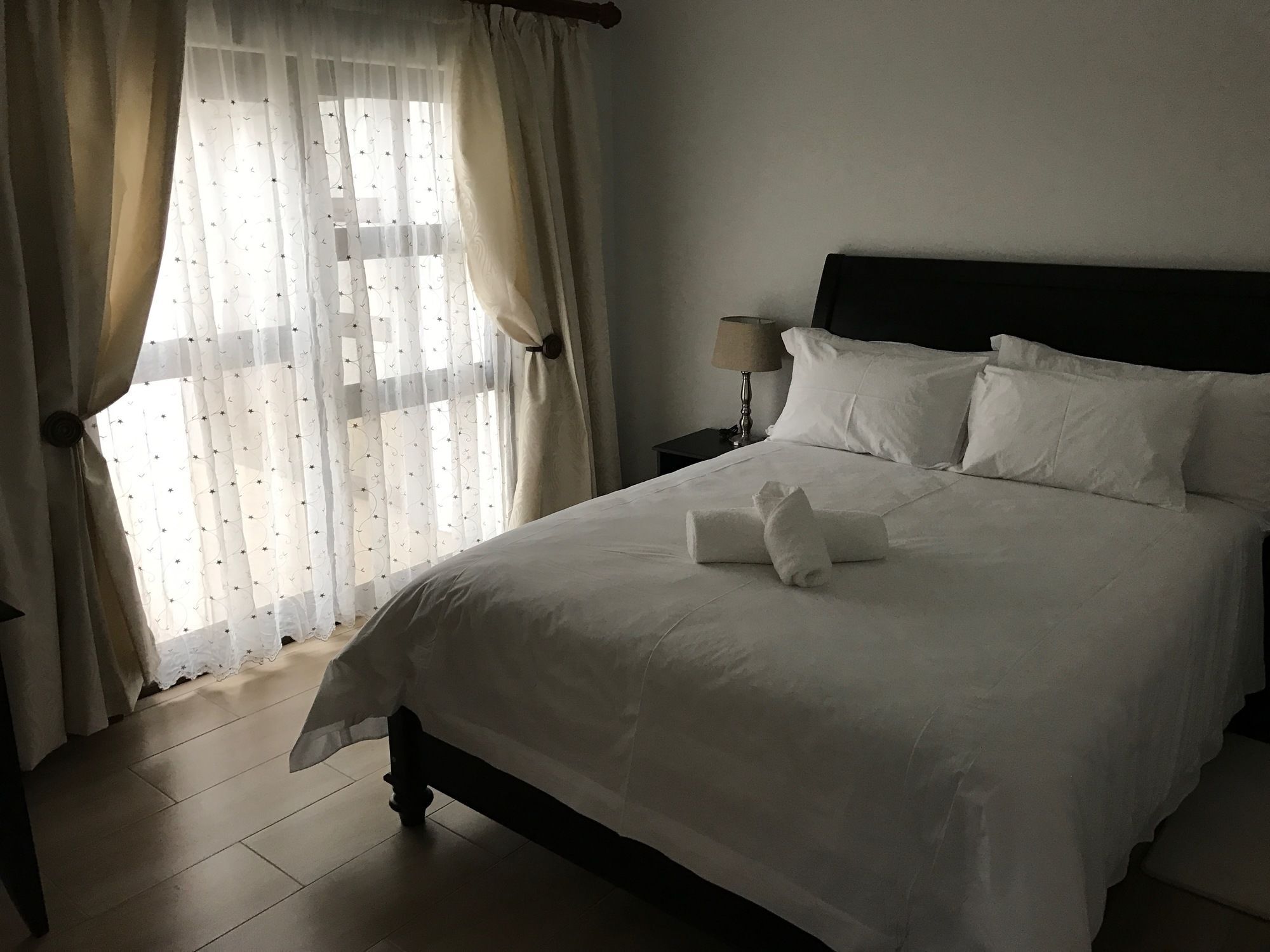 Burg'S View Boutique Hotel Windhoek Bagian luar foto